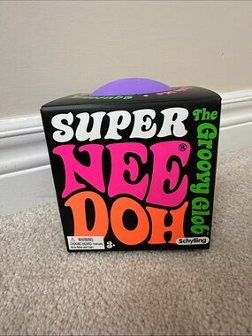 Super NeeDoh The Groovy Glob - Purple